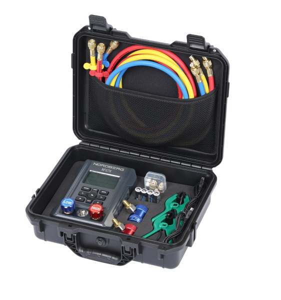 Коллектор манометрический электронный со шлангами и муфтами в кейсе NFG7K