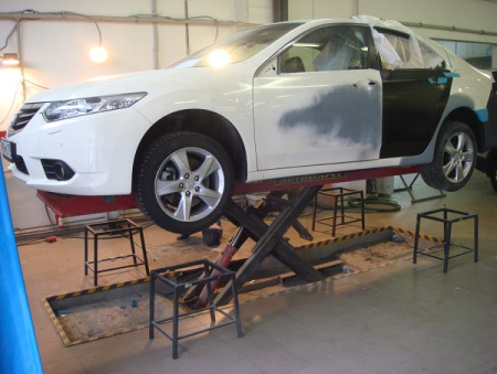 Стенд для исправления геометрии кузовов и рам аварийных автомобилей AS-TORNADO