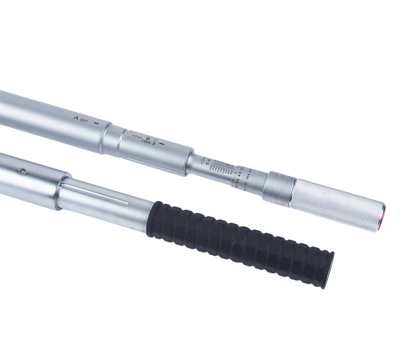 Ключ динамометрический 1" 400-2000Нм JTC